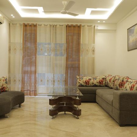 Under My Roof Superio Bed & Breakfast New Delhi Ngoại thất bức ảnh