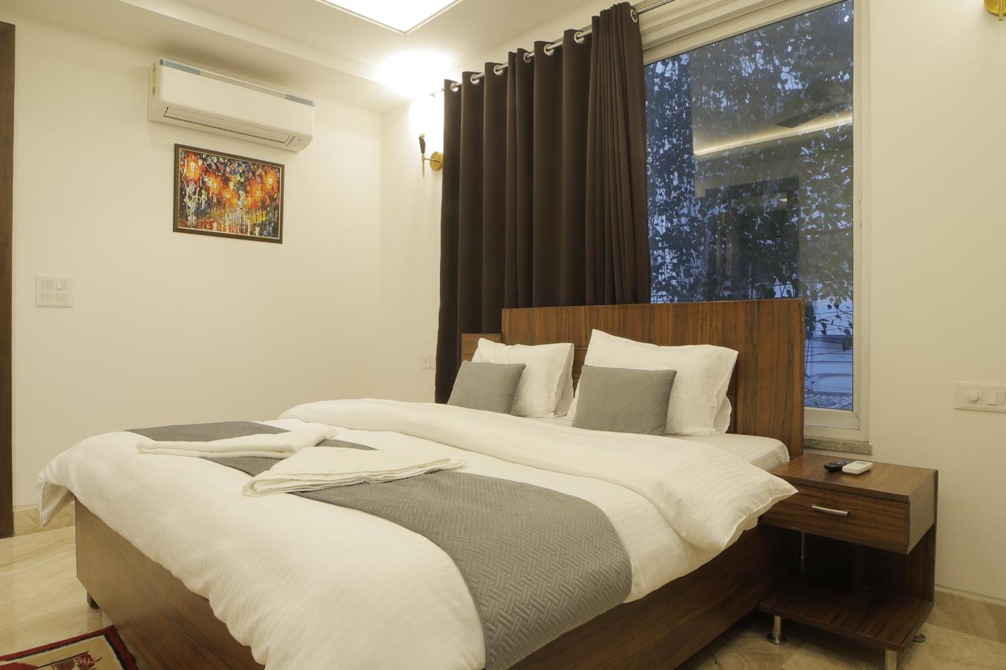 Under My Roof Superio Bed & Breakfast New Delhi Ngoại thất bức ảnh
