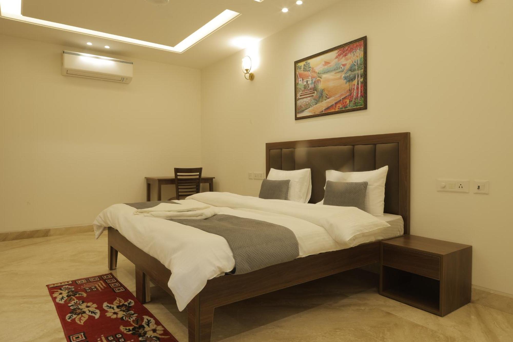 Under My Roof Superio Bed & Breakfast New Delhi Ngoại thất bức ảnh