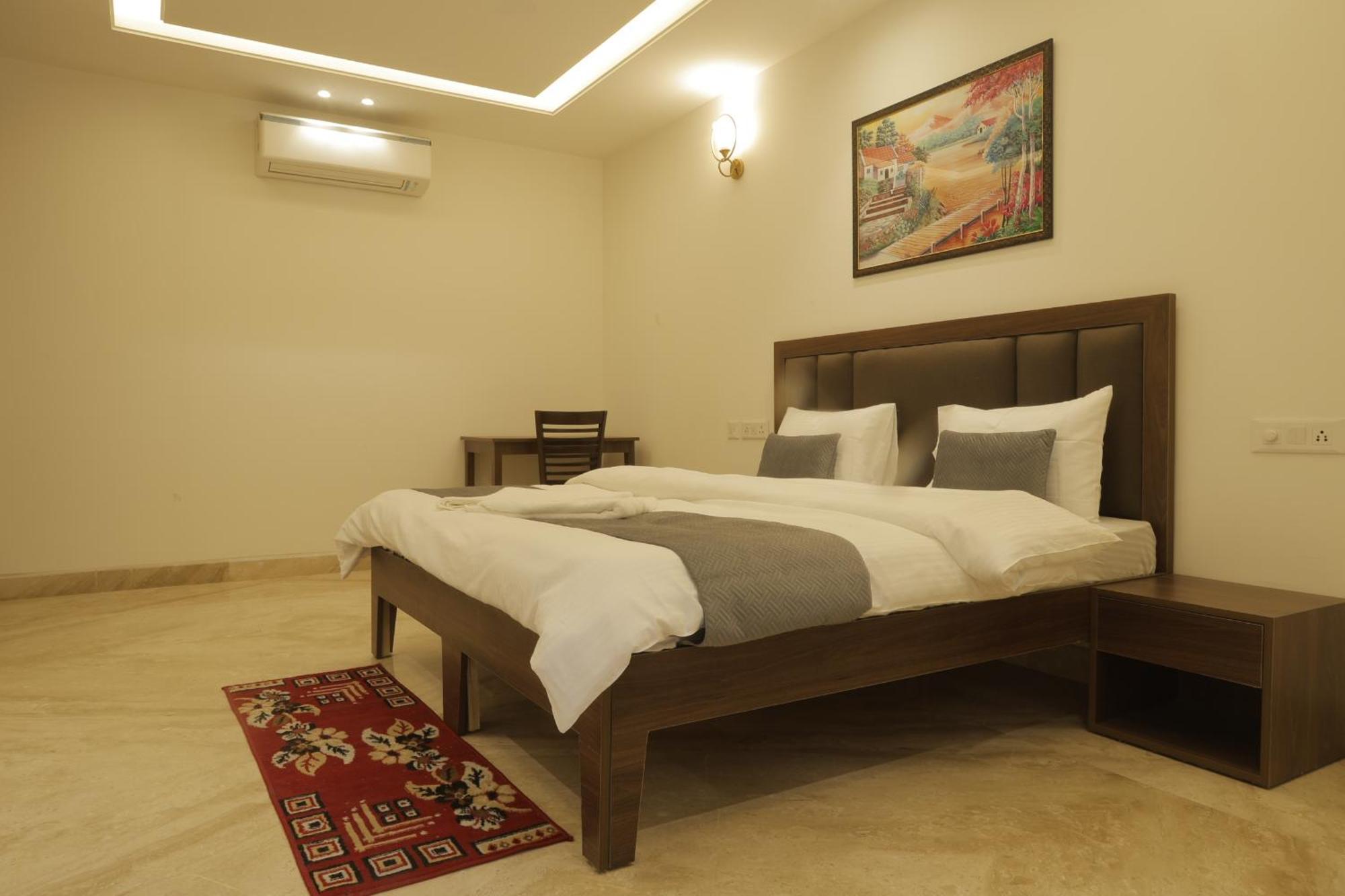 Under My Roof Superio Bed & Breakfast New Delhi Ngoại thất bức ảnh